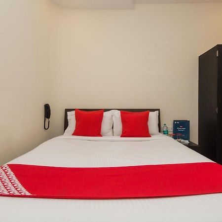 Oyo 10103 Hotel Aviva Мумбаї Екстер'єр фото