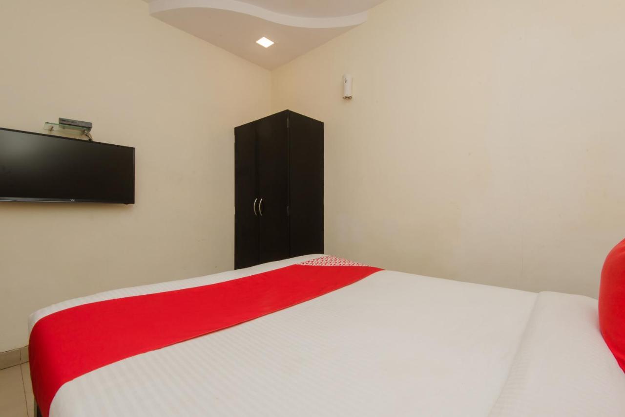 Oyo 10103 Hotel Aviva Мумбаї Екстер'єр фото